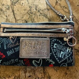 Coach Poppy Black and metallic Wristlet